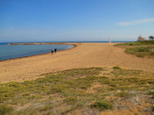 Estudio soleado con vistas al mar en Denia