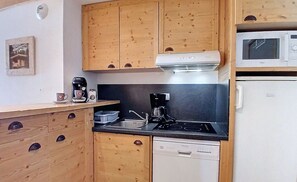 Køleskab, mikrobølgeovn, ovn, opvaskemaskine