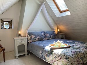 2 chambres, fer et planche à repasser, Wi-Fi, draps fournis