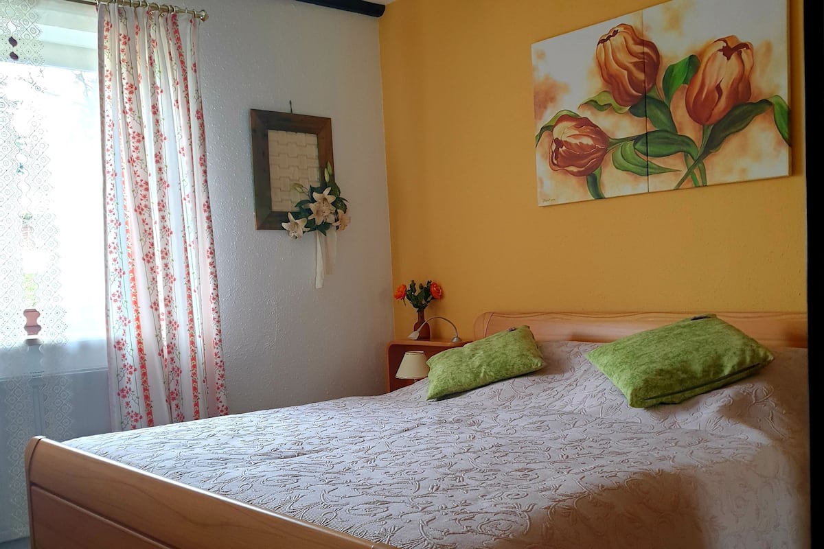 Lejlighed - udsigt til have (Ferienwohnung 96 EG - Modern) | Strygejern/strygebræt, ekstra senge (tillægsgebyr)