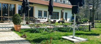 費里安多夫霍亨伯根飯店