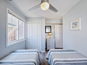 2 chambres, fer et planche Ă repasser, Wi-Fi gratuit, draps fournis