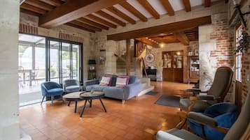 Sala de estar en el lobby