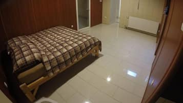In-room safe, iron/ironing board, free WiFi, bed sheets