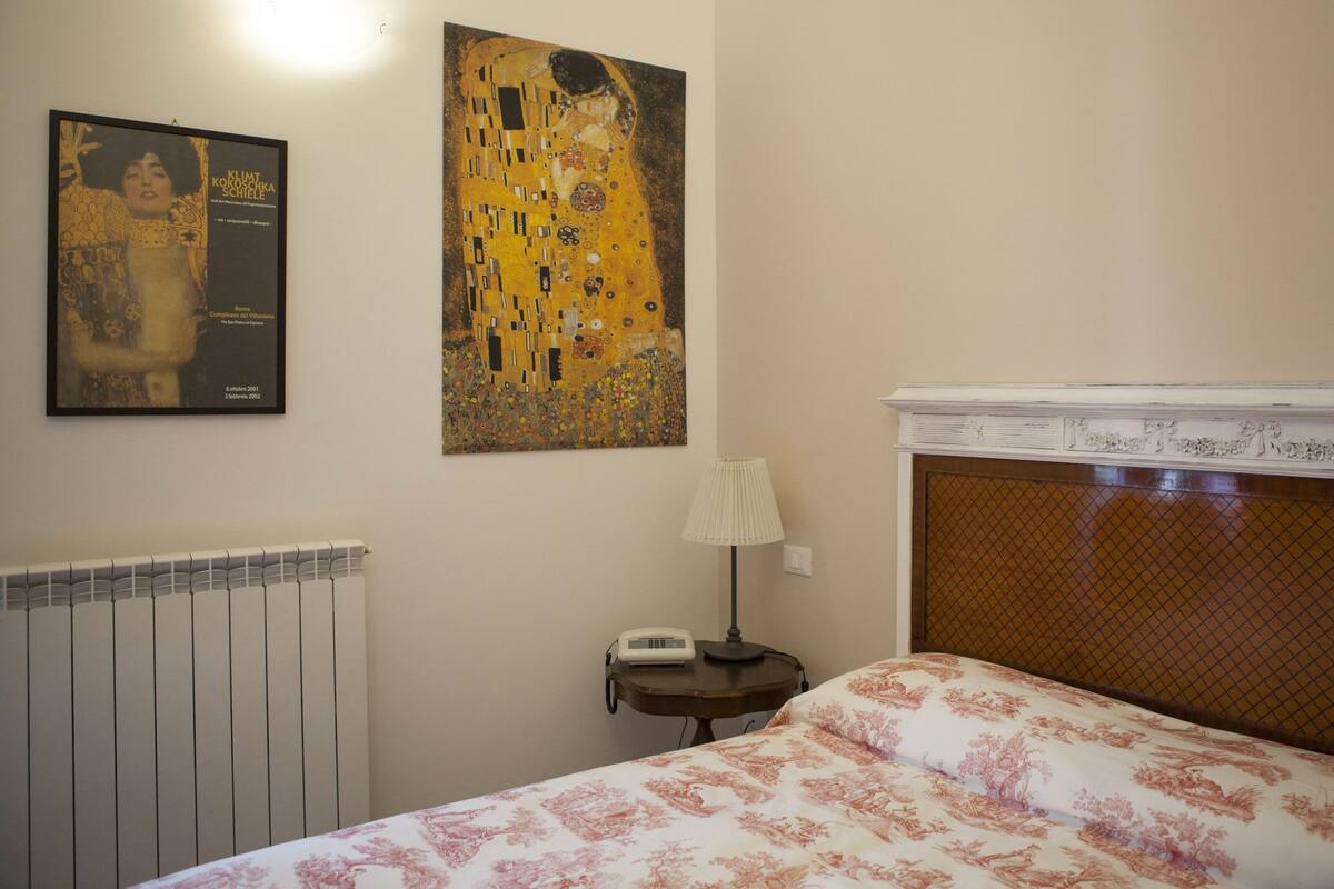 Comfort Triple Room | Desk, cribs (surcharge), WiFi (free), bed sheets