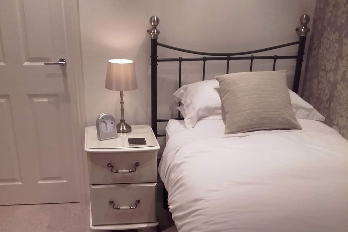 1 bedroom, hypo-allergenic bedding, individually decorated