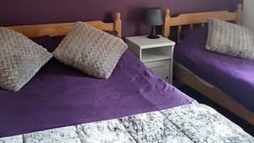 Habitación familiar | Wifi gratis y ropa de cama