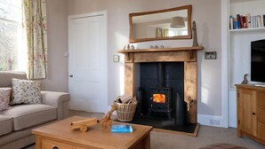 TV - East Lodge -  a rural retreat that sleeps 6 guests (Moray)