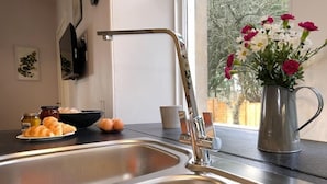 Dining - East Lodge -  a rural retreat that sleeps 6 guests (Moray)
