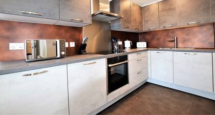 Jims Place - Your Apartment