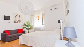 Hochwertige Bettwaren, Betten mit Memory-Foam-Matratzen, Zustellbetten