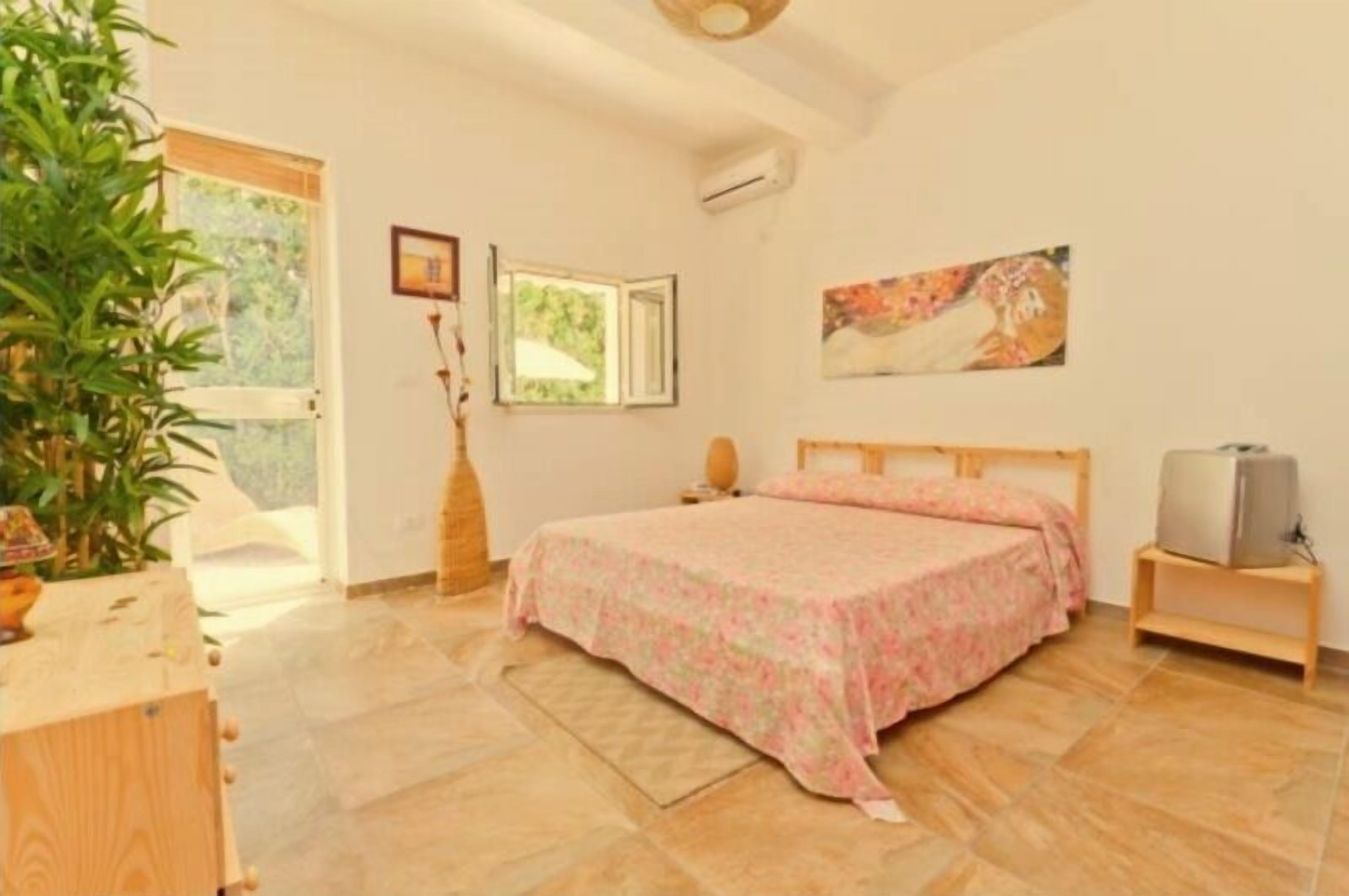 Ropa de cama de alta calidad, camas con efecto memoria y camas extra 