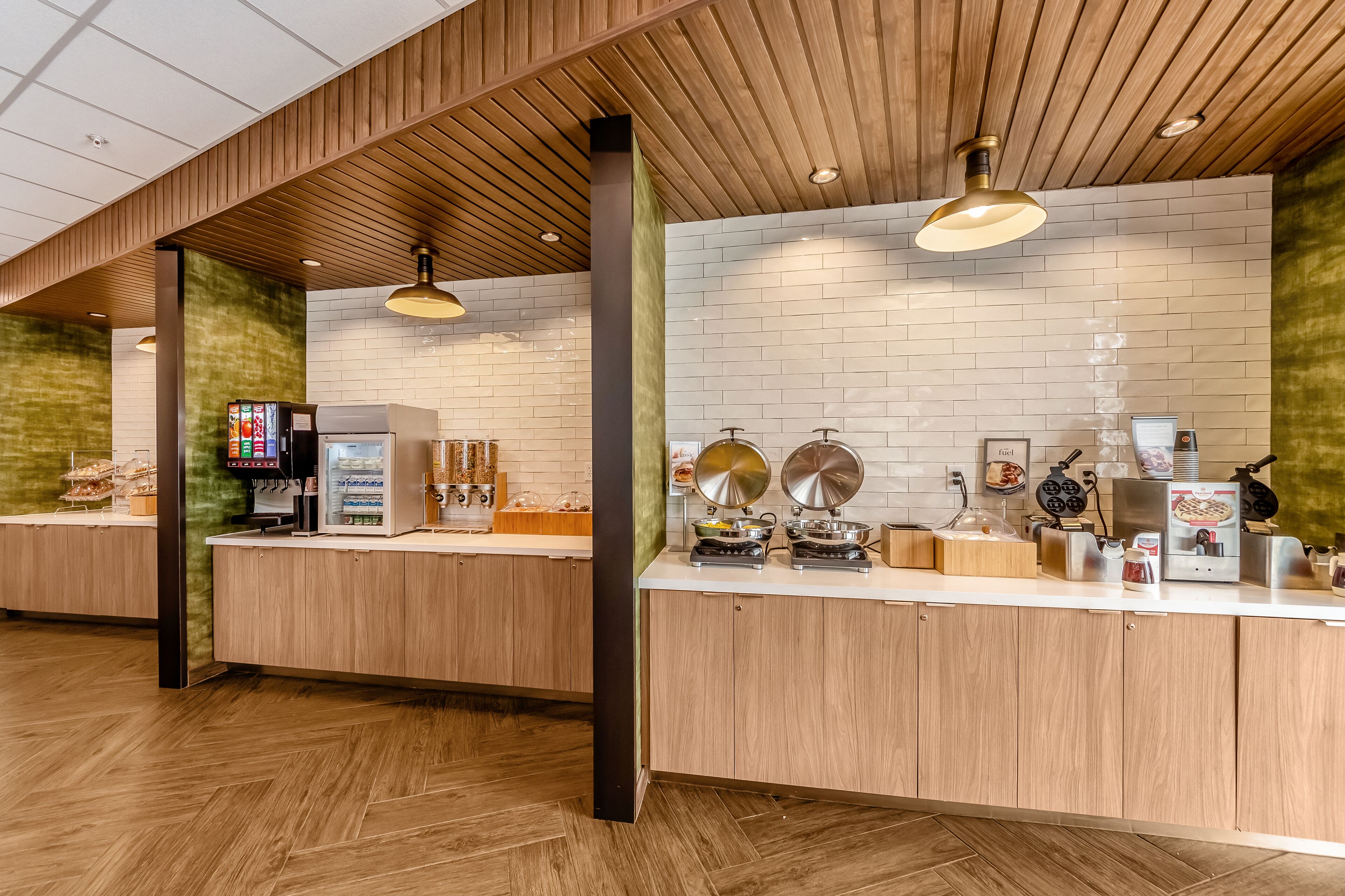 Free daily buffet breakfast 