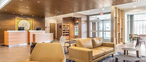 Lobby lounge