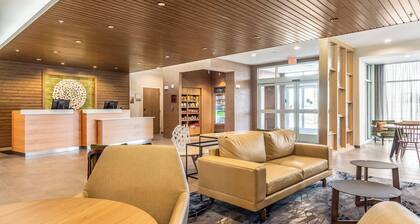 Fairfield Inn & Suites by Marriott Dallas DFW Airport North/Coppell Grapevine