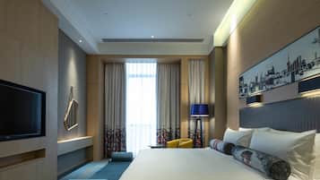 1 bedroom, down duvets, minibar, in-room safe