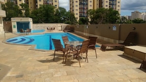 Piscina externa, piscina aquecida