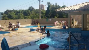 Piscina externa, piscina aquecida