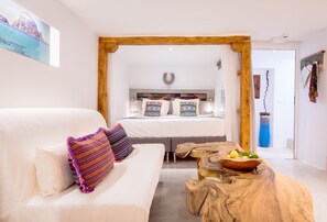 Minibar, in-room safe, blackout curtains, soundproofing - Boutique Hotel Ibizazen (Santa Eulalia del Rio)