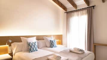 Double or Twin Room | 1 bedroom, minibar, individually decorated, desk
