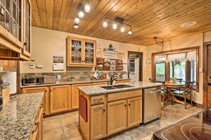 Fridge, microwave, stovetop, dishwasher - Family Home in Georgetown: Walk to Town & Railroad (Georgetown)