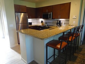 Fridge, microwave, oven, stovetop - Great Villa at Marriott Villas II to Enjoy Palm Desert! (Palm Desert)