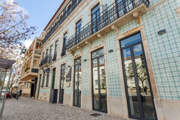 Front of property - Alameda Exclusive House (Faro)