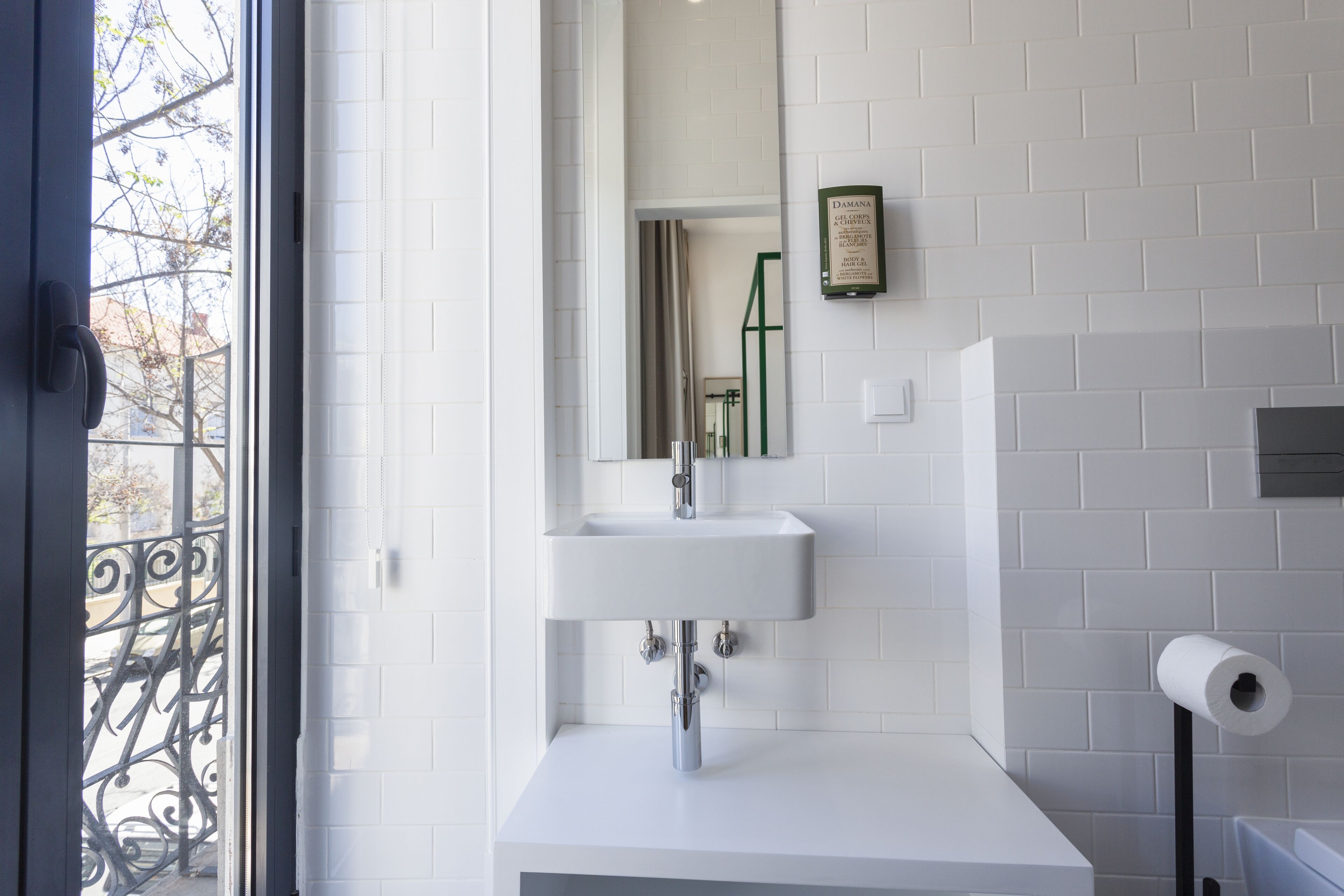 superior double room | bathroom sink