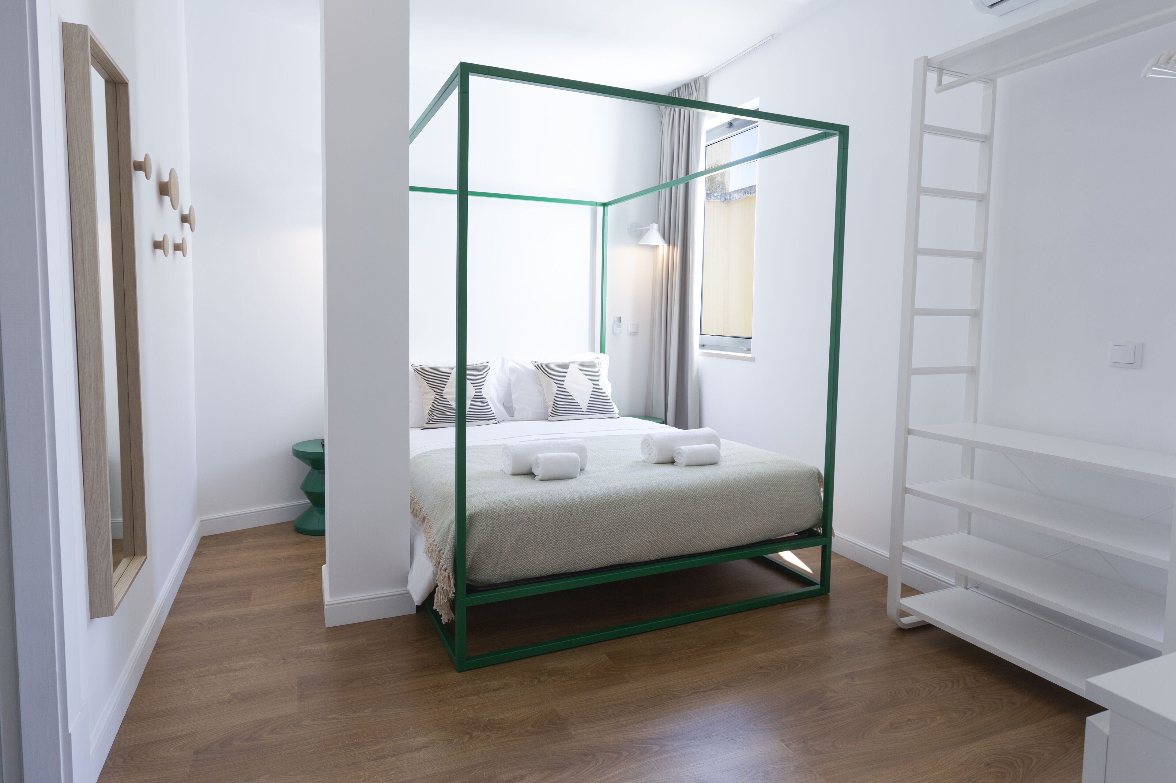 executive suite, private bathroom | soundproofing, free wifi, bed sheets, wheelchair access