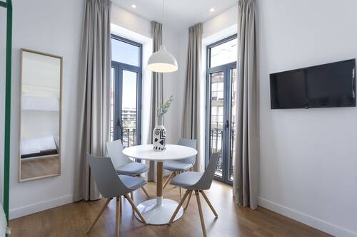 Junior Suite, Private Bathroom | In-room dining
