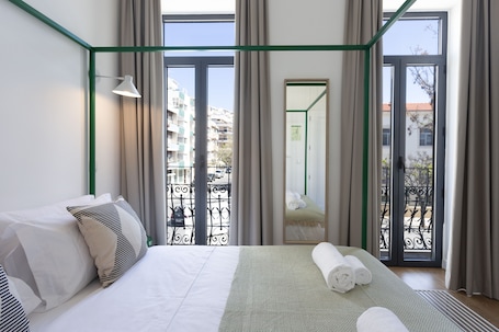 Sistema de insonorización, wifi gratis y ropa de cama