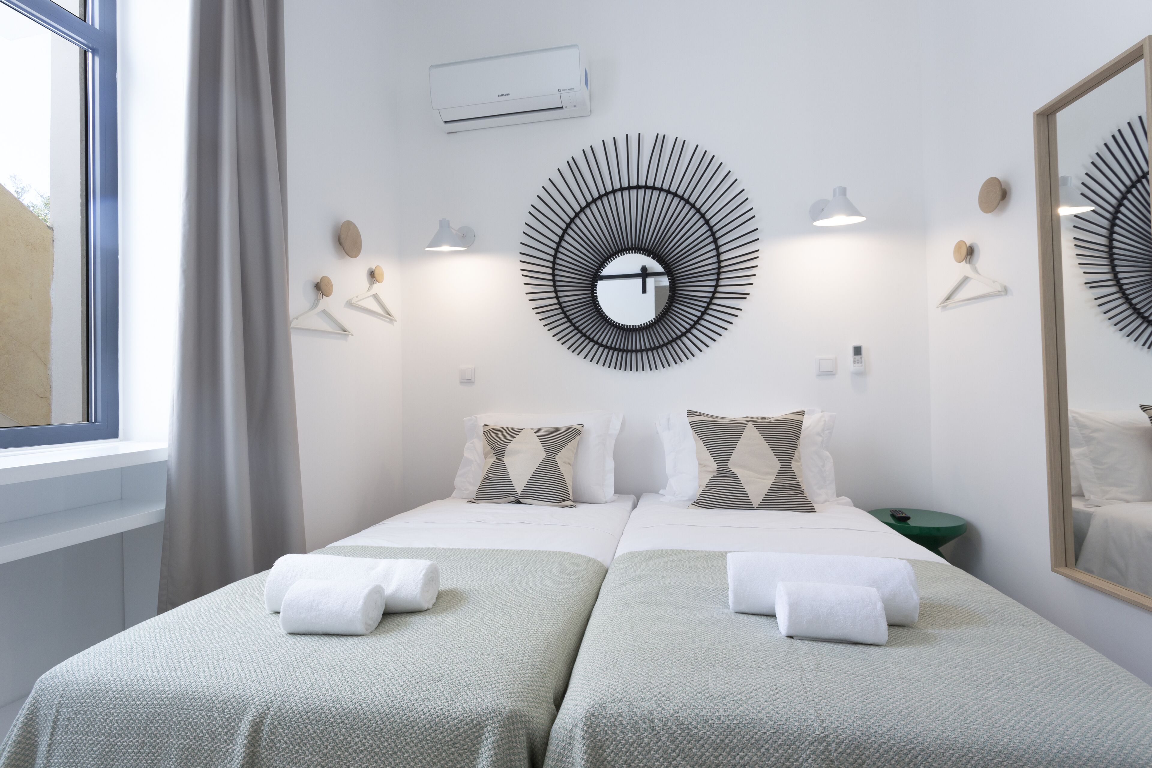 Photo - Alameda Exclusive House