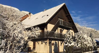 Beautiful 3 * APARTMENT - ANNECY LAKE and mountain, 6 people