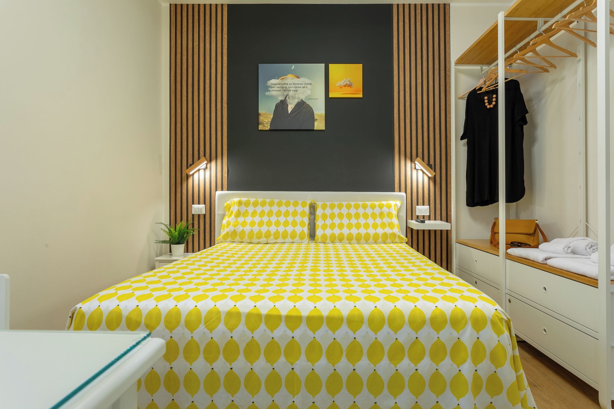 Foto - B&B Pensieri d'autore - Parcheggio e Self Check-in