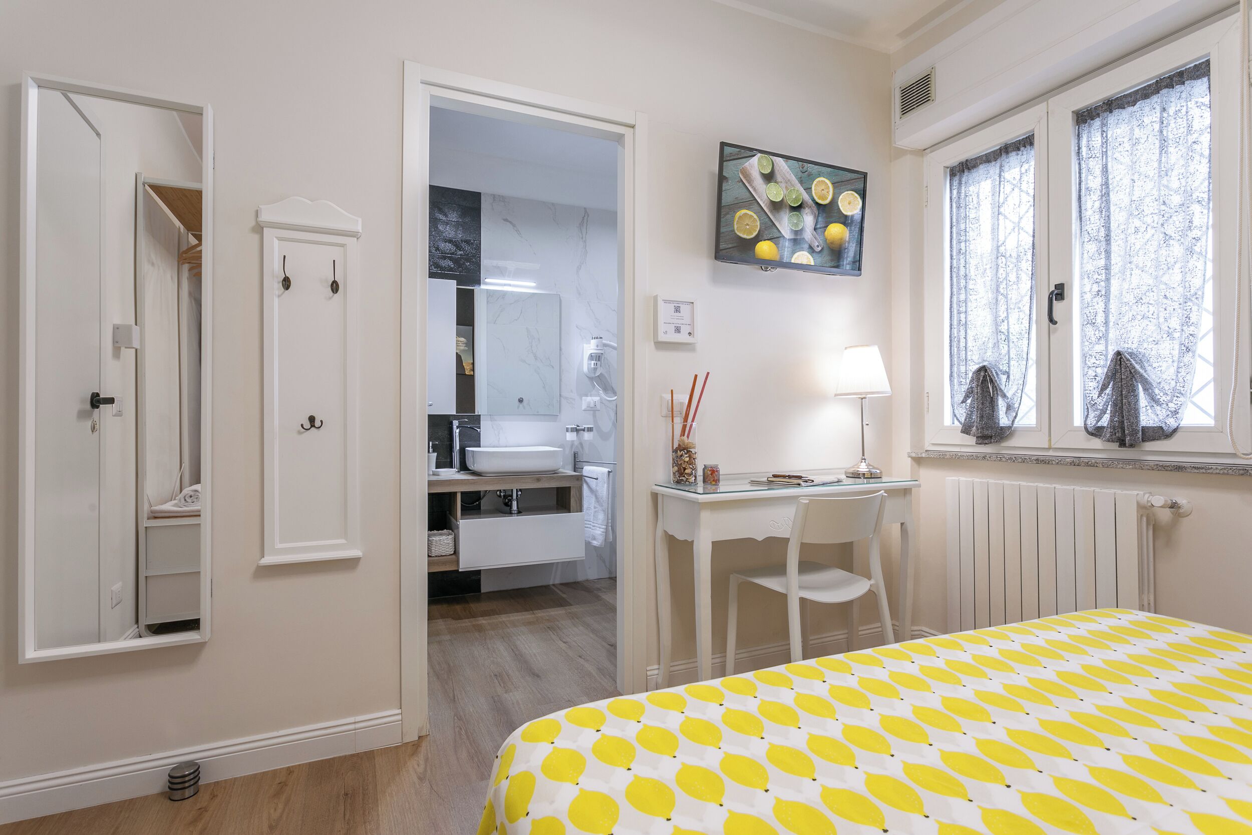 Foto - B&B Pensieri d'autore - Parcheggio e Self Check-in