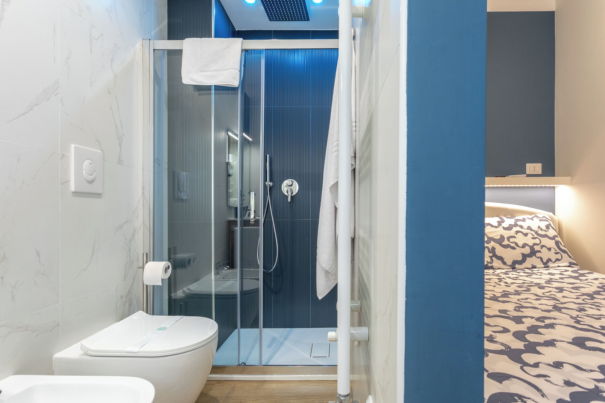 Foto - B&B Pensieri d'autore - Parcheggio e Self Check-in