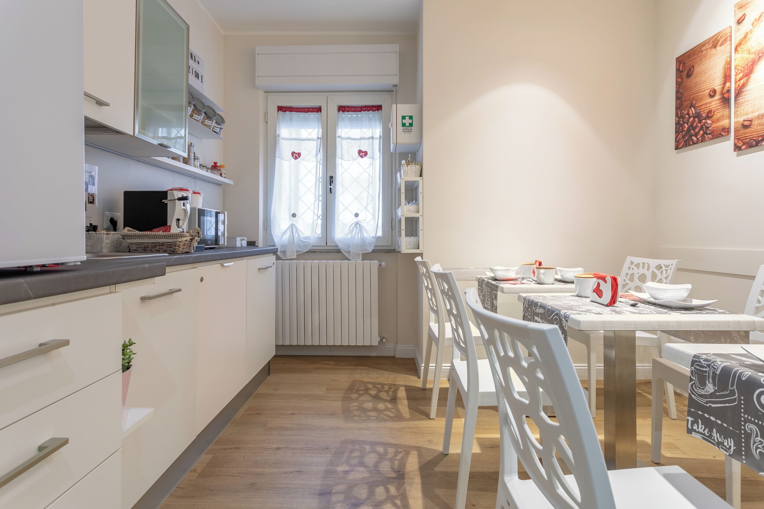 Foto - B&B Pensieri d'autore - Parcheggio e Self Check-in