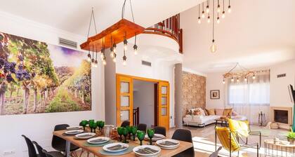 Villa Paradise Salou Center mit Spa, Pool und Parkplatz