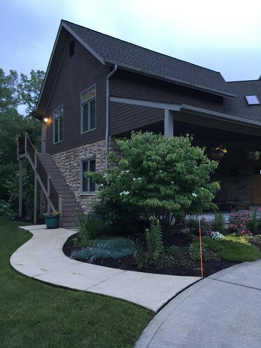 "GrandView" Viini, Järvi ja Spire