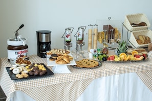 Free daily buffet breakfast - Casale Donna Rosa (Sannicola)