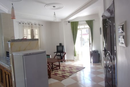 Interior. Tigzirt: Luxury building