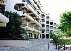 Exterior - Ocean View-São Pedro Estoril - Checkinhome (São Pedro do Estoril)