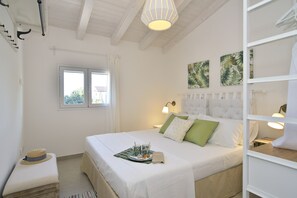 2 bedrooms, iron/ironing board, travel cot, WiFi - VILLA FEDERICA WITH POOL <br>CIN IT088005C2BKOOJRZC (Santa Maria del Focallo)