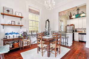 Fridge, microwave, oven, stovetop - New Orleans charm with Gated Parking! (New Orleans)