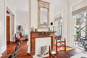 Interior - New Orleans charm with Gated Parking! (New Orleans)