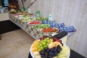 Free daily continental breakfast  - GH Taksim Hotel (Istanbul)