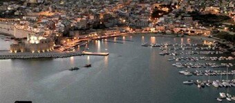  attic IRIS near the sea and golden beaches