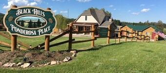 #6 Mustang Cabin at Ponderosa Place