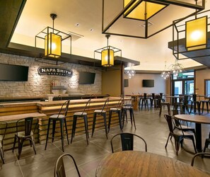 酒吧（店内）