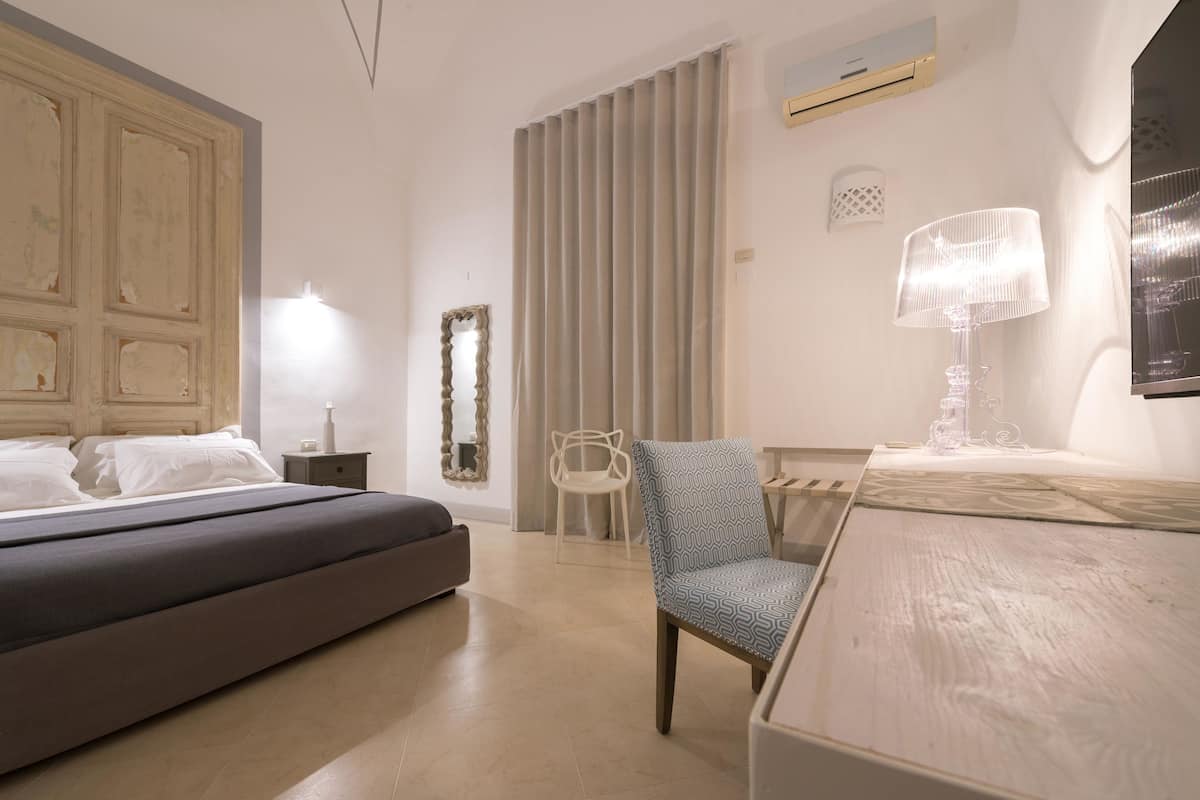 Appartamento Deluxe, 4 camere da letto, terrazzo, vista giardino | Biancheria da letto di alta qualità, materassi a doppio strato